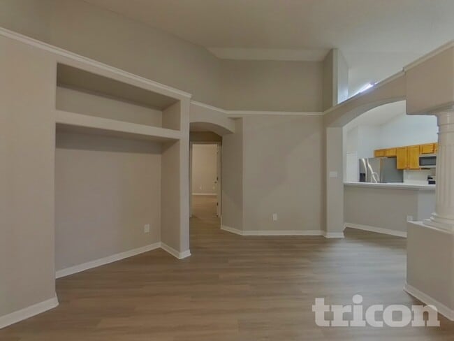 Building Photo - 1067 Stoneham Dr