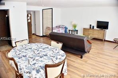 Foto del edificio - 1080 93rd St