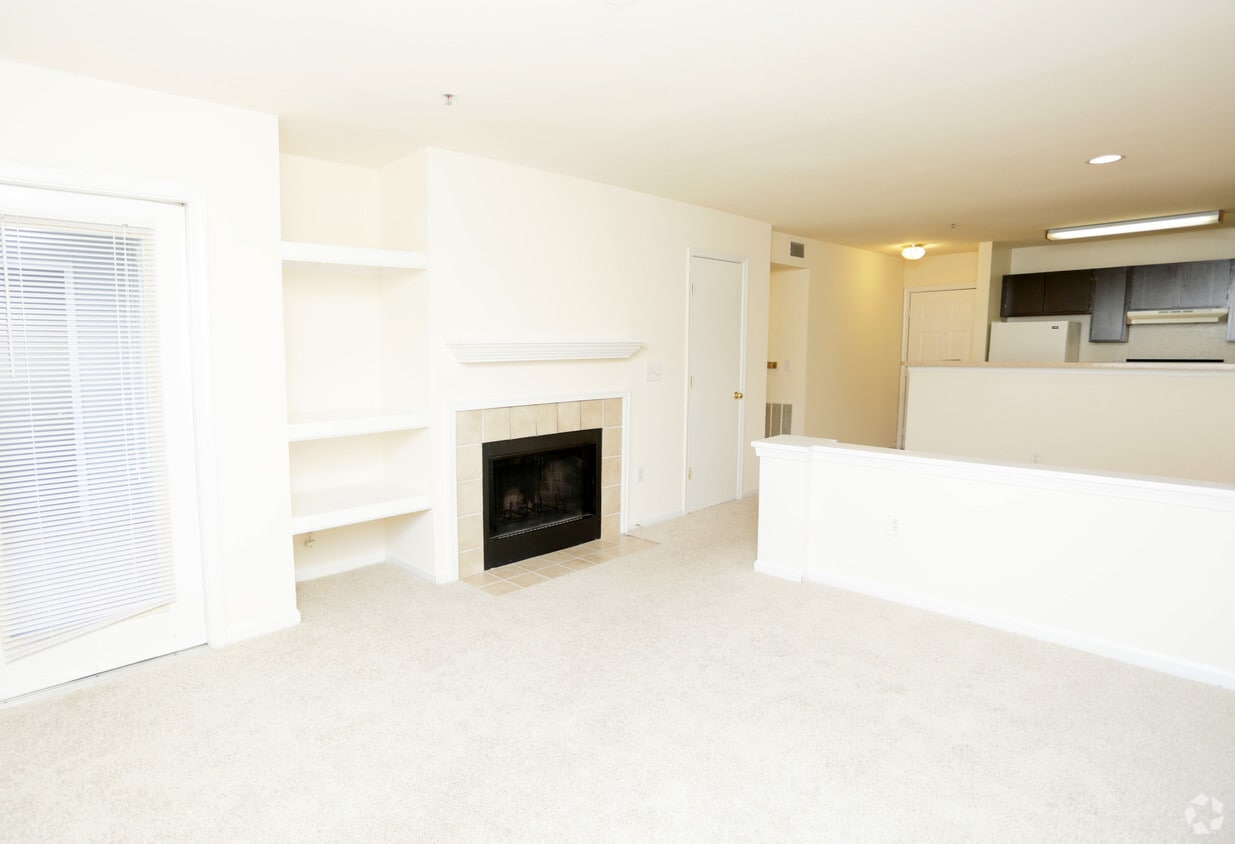 Crossings at Russett Apartments in Laurel, MD