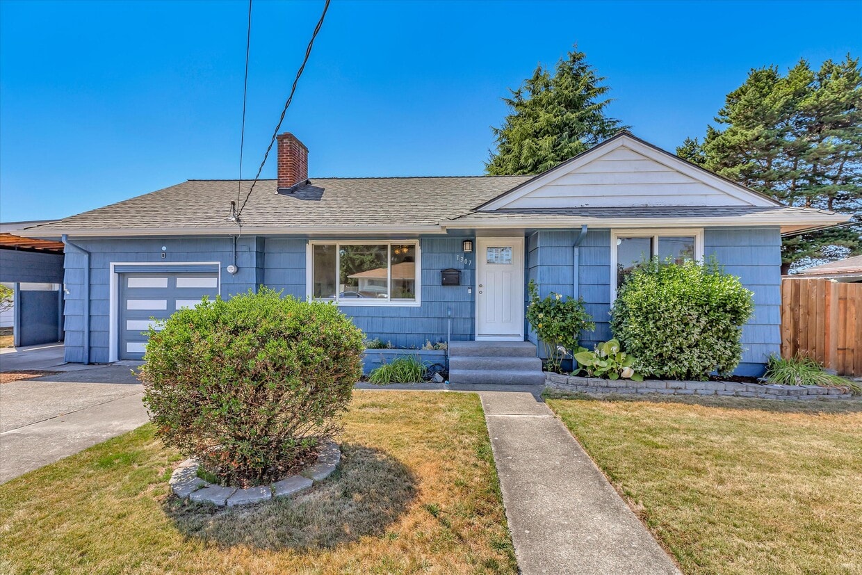 Primary Photo - 1307 F St SE