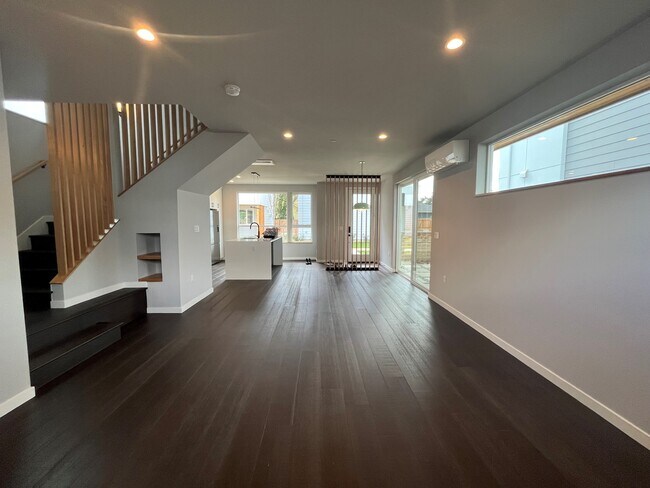 Foto del edificio - 6616 SE 62nd Ave