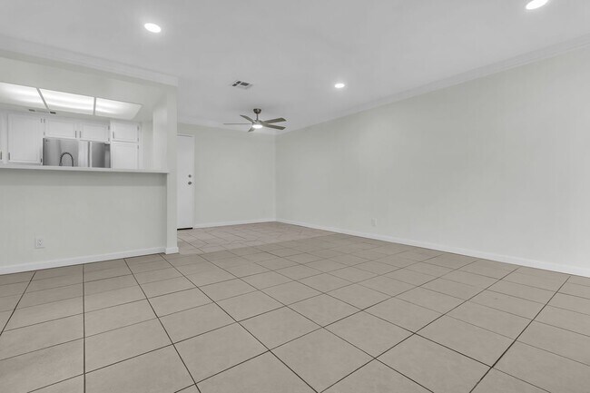 Foto del edificio - 5915 Stafford Ave