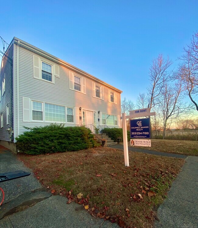 Building Photo - 235 Longdean Rd