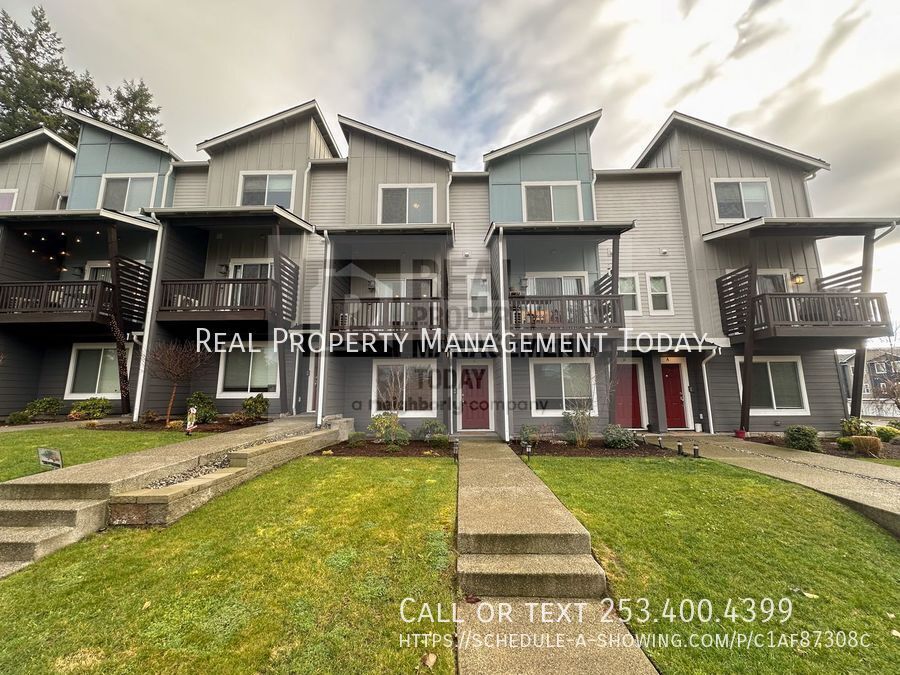 Foto principal - Spacious 2 Bedroom Condo in Puyallup!