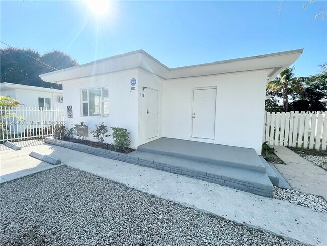 Building Photo - 1132 NE 111th St