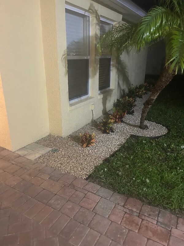 Foto del edificio - 6416 Lake Sunrise Dr