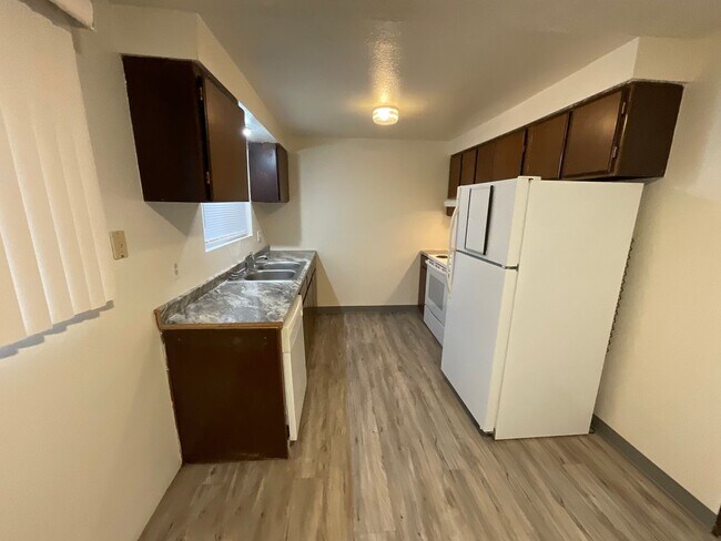 Foto del edificio - 2105 Leo Ln