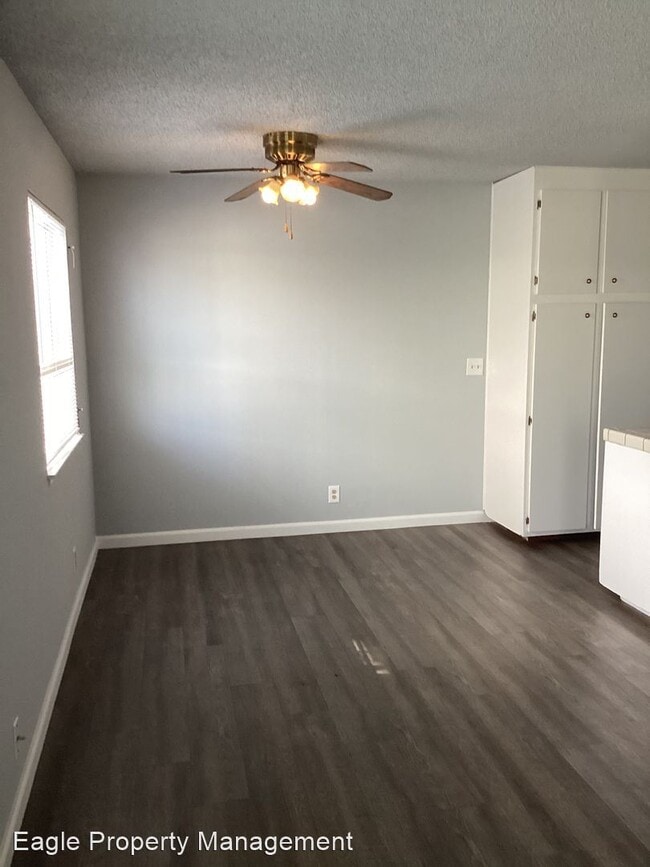 Building Photo - 2 br, 1 bath House - 4440 Calandria Street #3
