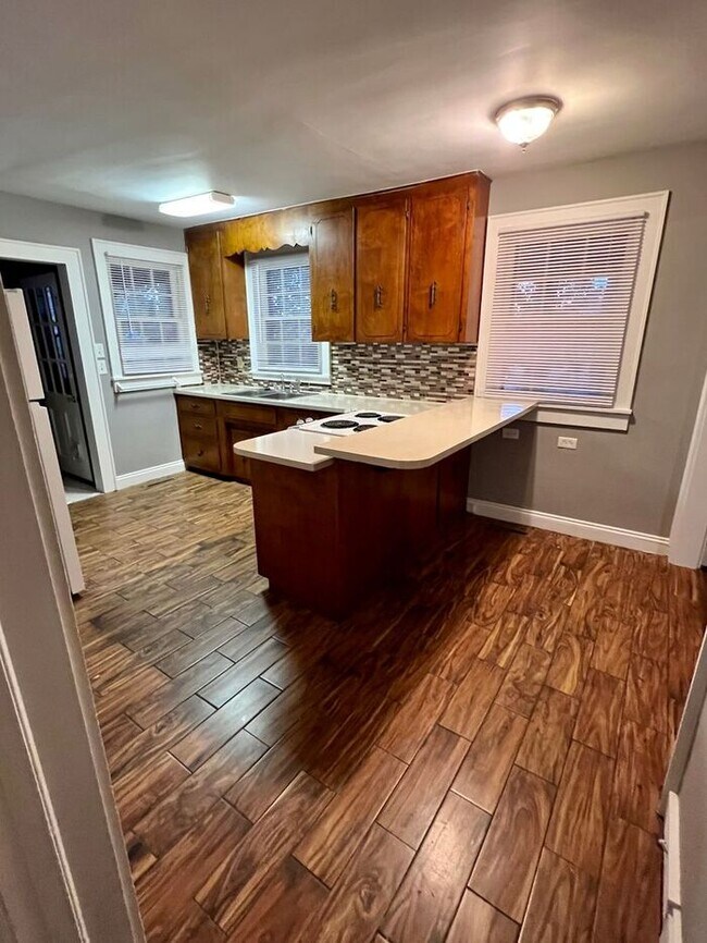 Building Photo - 717 Wiley Avenue, Salisbury - 3br 1.5ba ho...