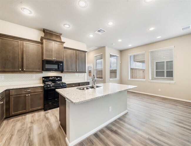 Foto del edificio - 2511 Bordelon Ln