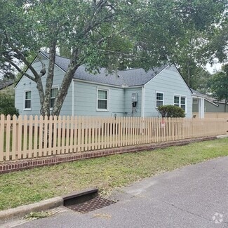 Building Photo - 4772 Churchill Rd
