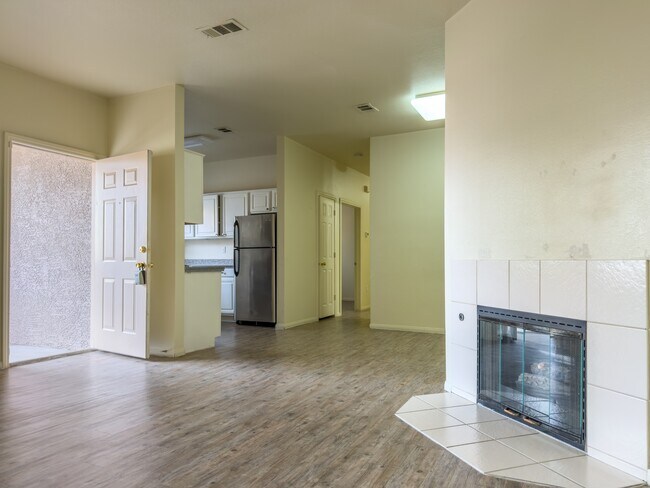 Building Photo - 5250 S Rainbow Blvd
