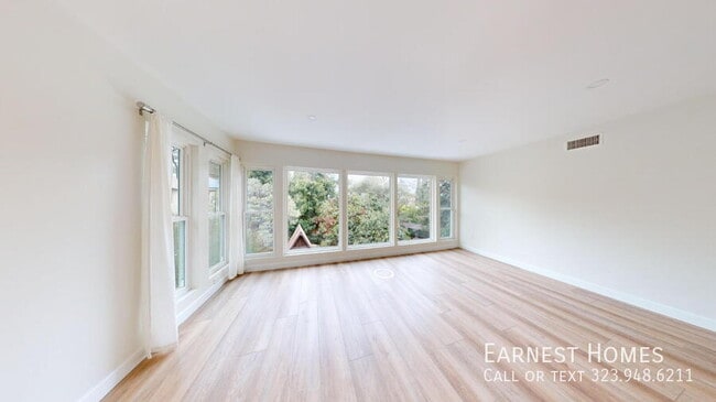 Building Photo - 4735 Nob Hill Dr