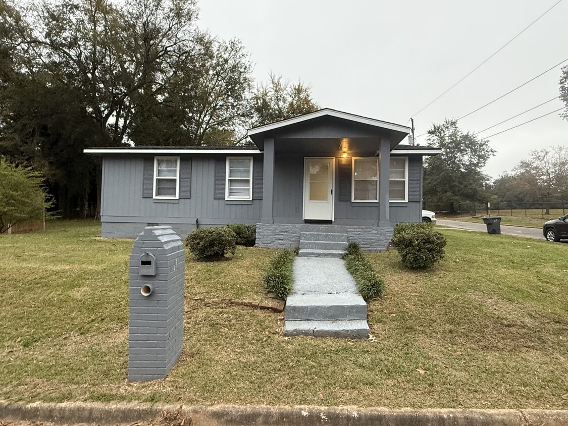 Foto principal - 403 Poplar St