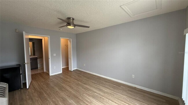 Foto del edificio - 120 Coco Plum Dr