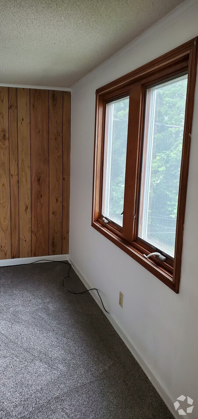 Sloan Student Apartments for Rent Buffalo, NY 1 Rentals