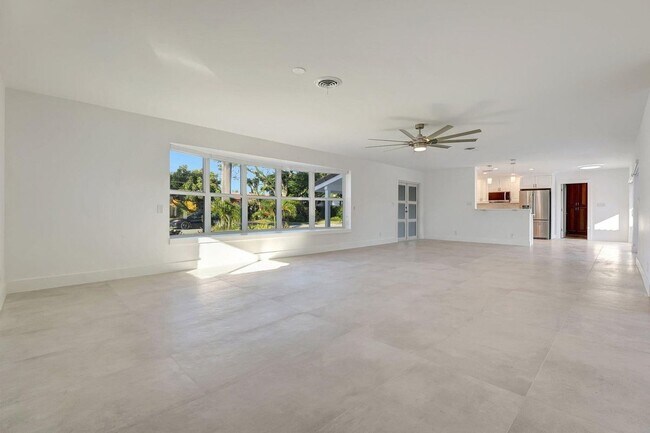 Foto del edificio - 1478 NE 57th Ct