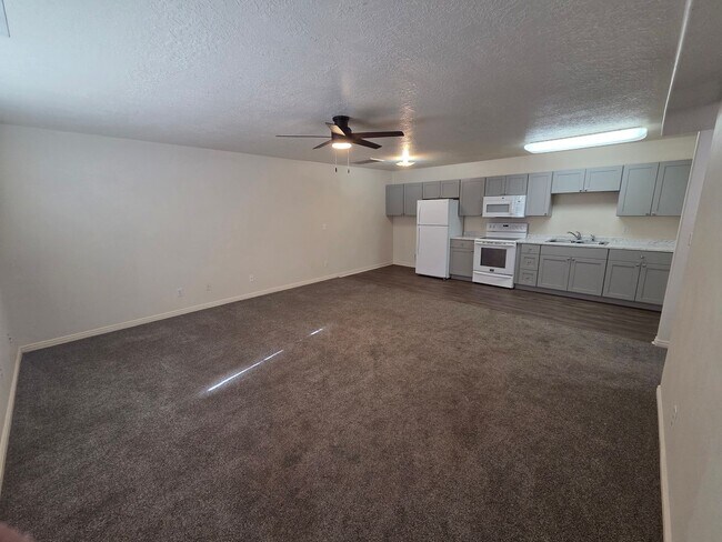 Foto del edificio - 2 Bed Apartment - Ready to GO!