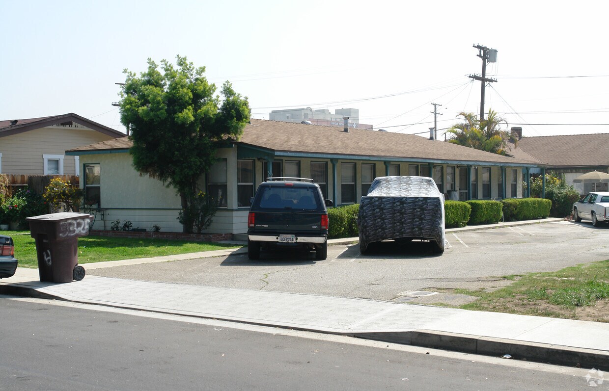 Primary Photo - 332 Magnolia Ave