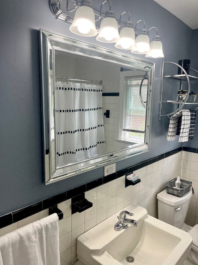 Bathroom - 2 Cambridge Rd