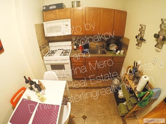 Foto del edificio - 2716 23rd Ave