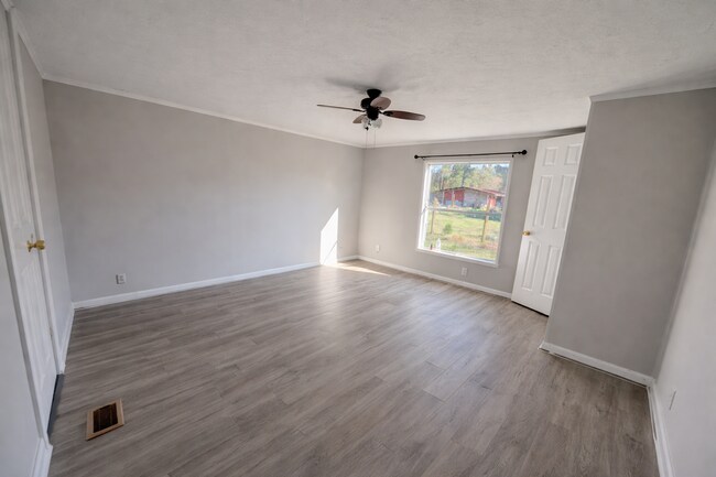 Foto del edificio - 5094 Red Barn Rd