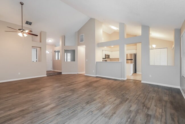 Building Photo - 10201 Evening Trail Dr