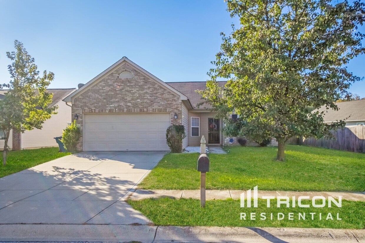 Foto principal - 9897 Lakefield Ln