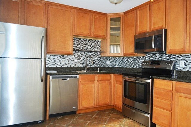 Building Photo - 6333 College Grove Way