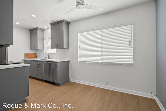 Building Photo - 1 br, 1 bath Apartment - 117 Strand Street...