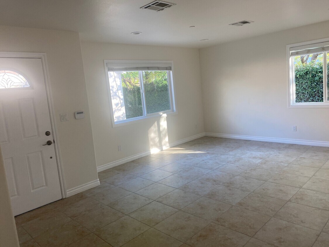 8731 Darby Ave, Northridge, CA 91325 House Rental in Northridge, CA