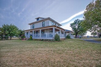 Building Photo - 17928 N 2820 Rd