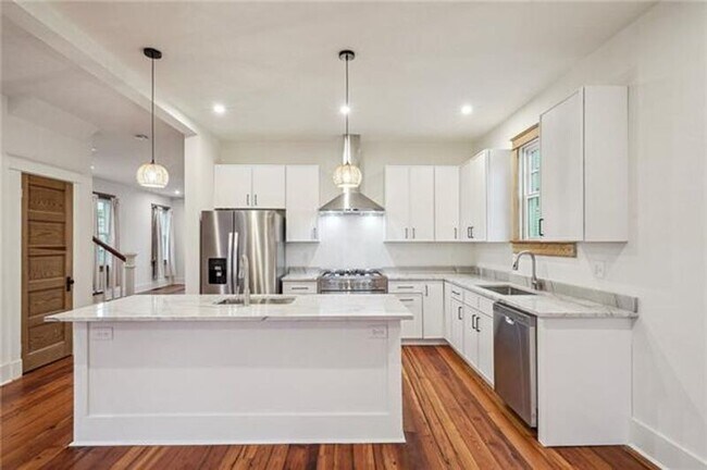 Foto del edificio - 720 Moss St
