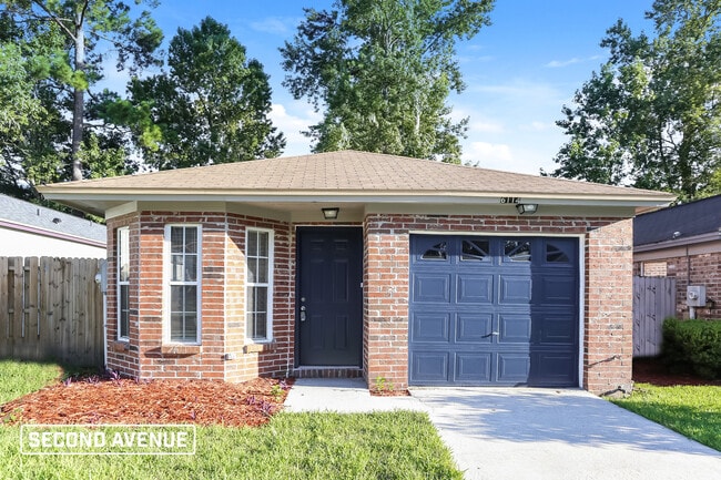 Building Photo - 6114 Delmar Pl