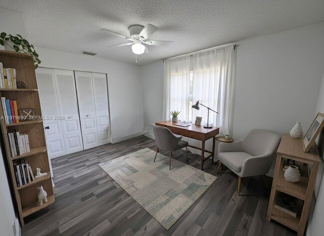 Foto del edificio - 6875 SW 148th Ct