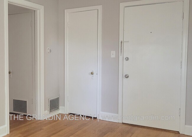 Foto del edificio - 2703 Broad St NW