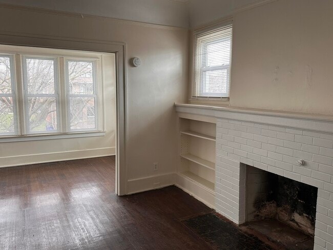 Foto del edificio - 2293 W Philadelphia St