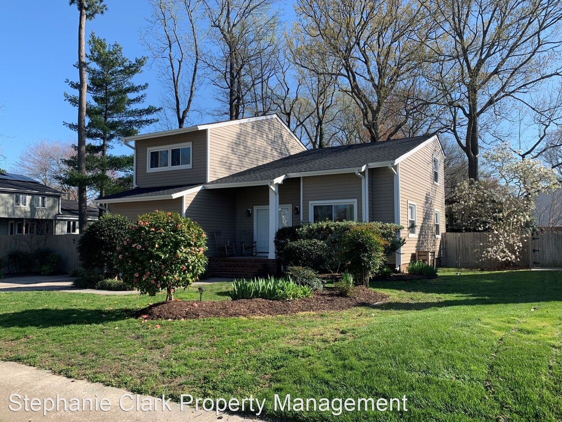 4 br, 2.5 bath House 2239 Saint Marshall... House Rental in