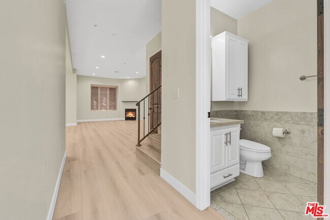 Foto del edificio - 3833 Huron Ave