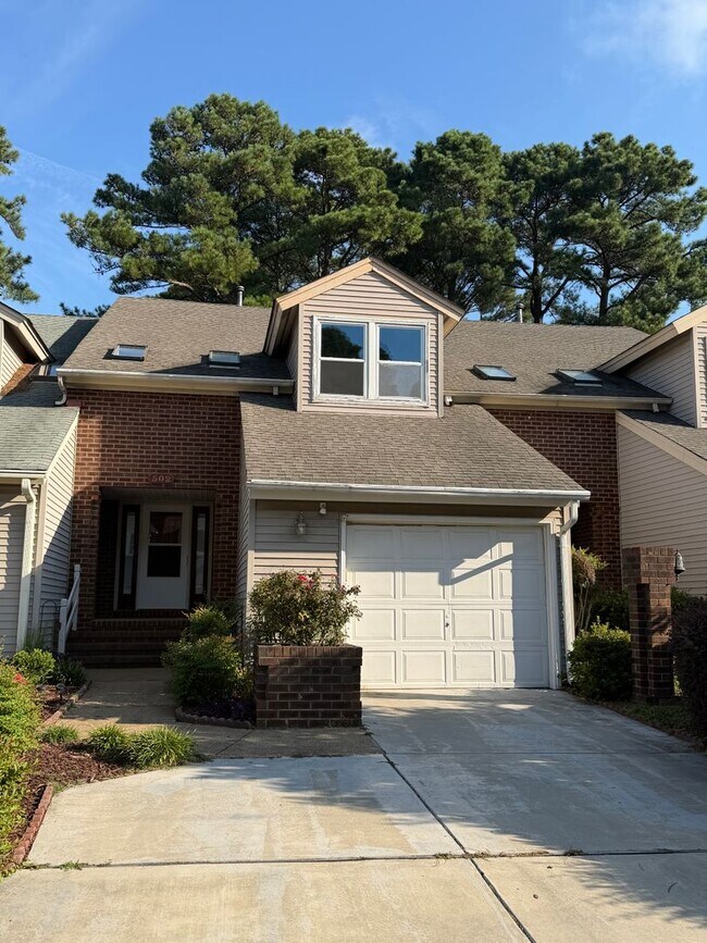 Foto del edificio - 502 Kempsville Greens Ct