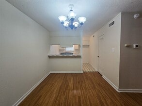 Building Photo - 3714 Ave S