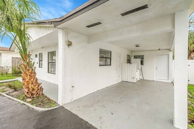 Foto del edificio - 2784 NW 9th St