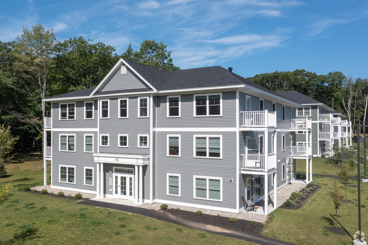 Apartments at Brunswick Landing Apartments 5 Captain's Way Brunswick