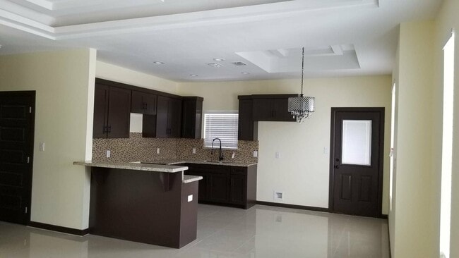 Foto del edificio - 709 E La Cantera Ave