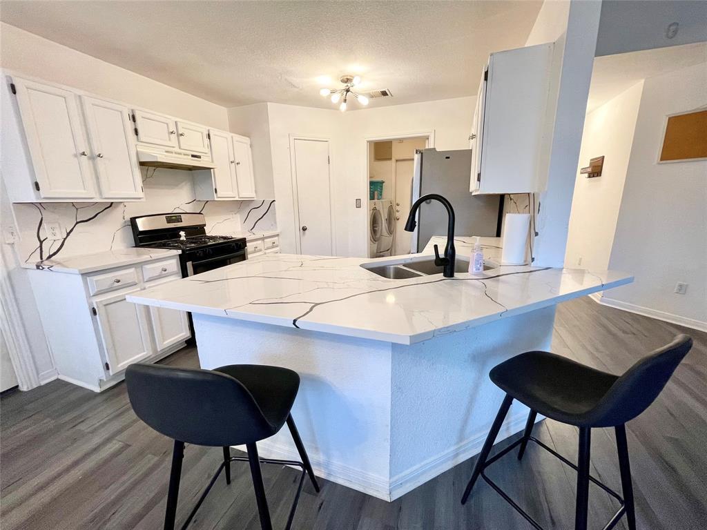 Foto principal - 1225 Hughmont Dr