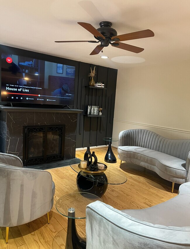 Building Photo - 403 Kokomo Ct