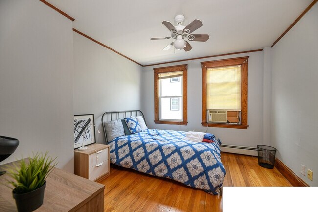 Foto del edificio - 246 Blanchard Rd