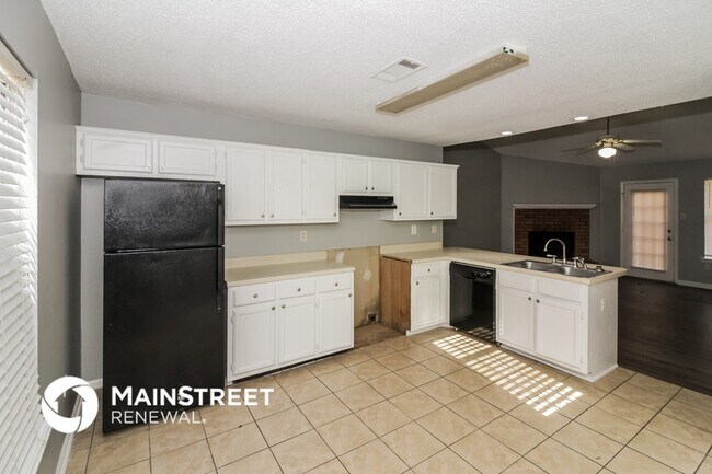Foto del edificio - 5906 Garden Ridge Dr