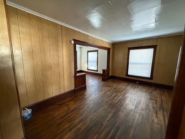 Building Photo - 4-Bedroom Home Near Downtown Jackson