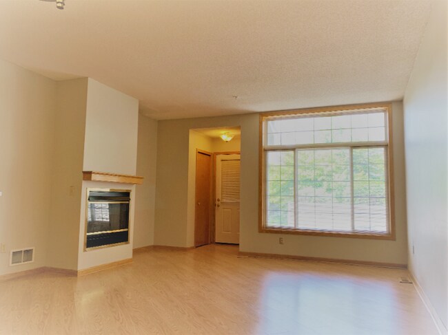 Building Photo - 18183 Warbler Ln